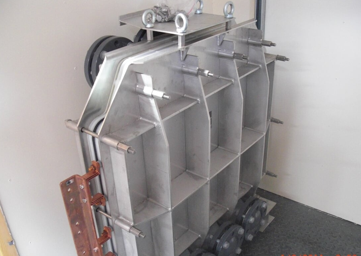 Fabricated reactor assembly